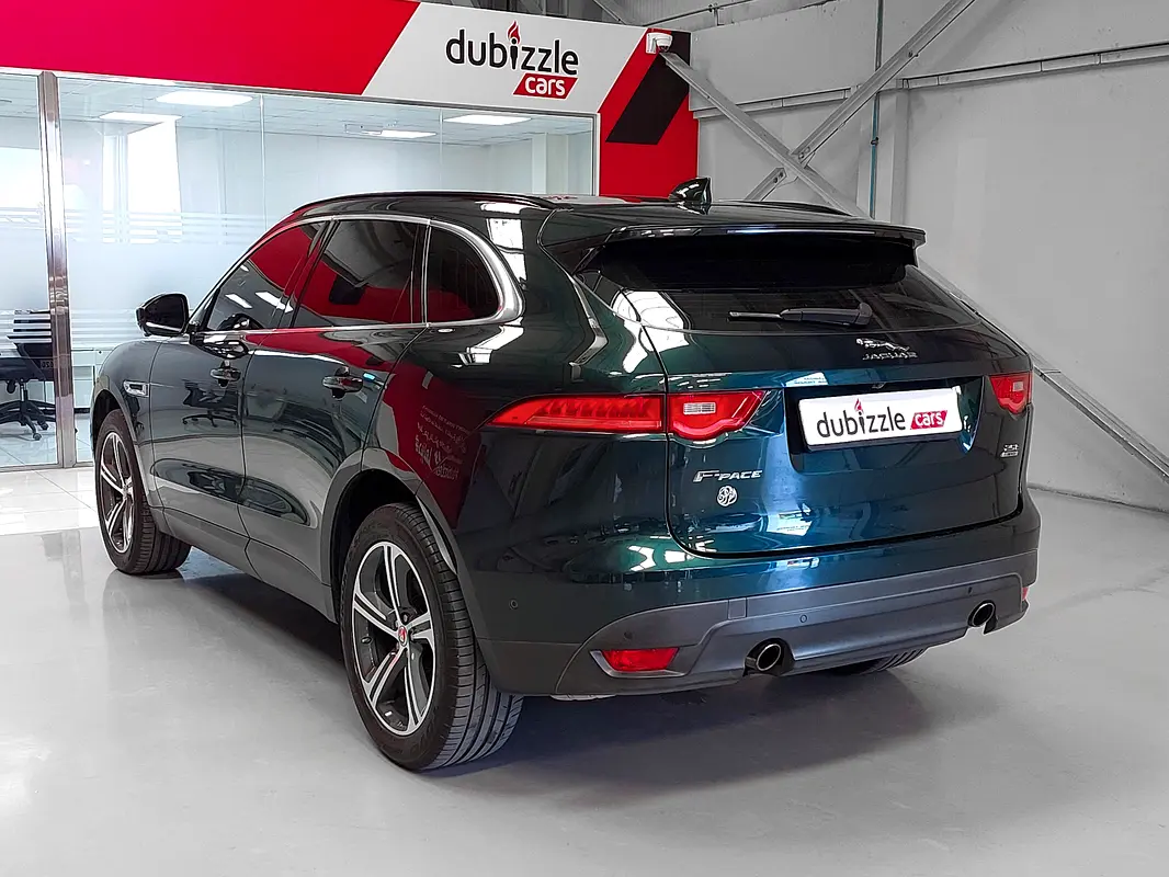JAGUAR F-Pace 25T 2018 - photo 8 - Import Émirats | International Cars