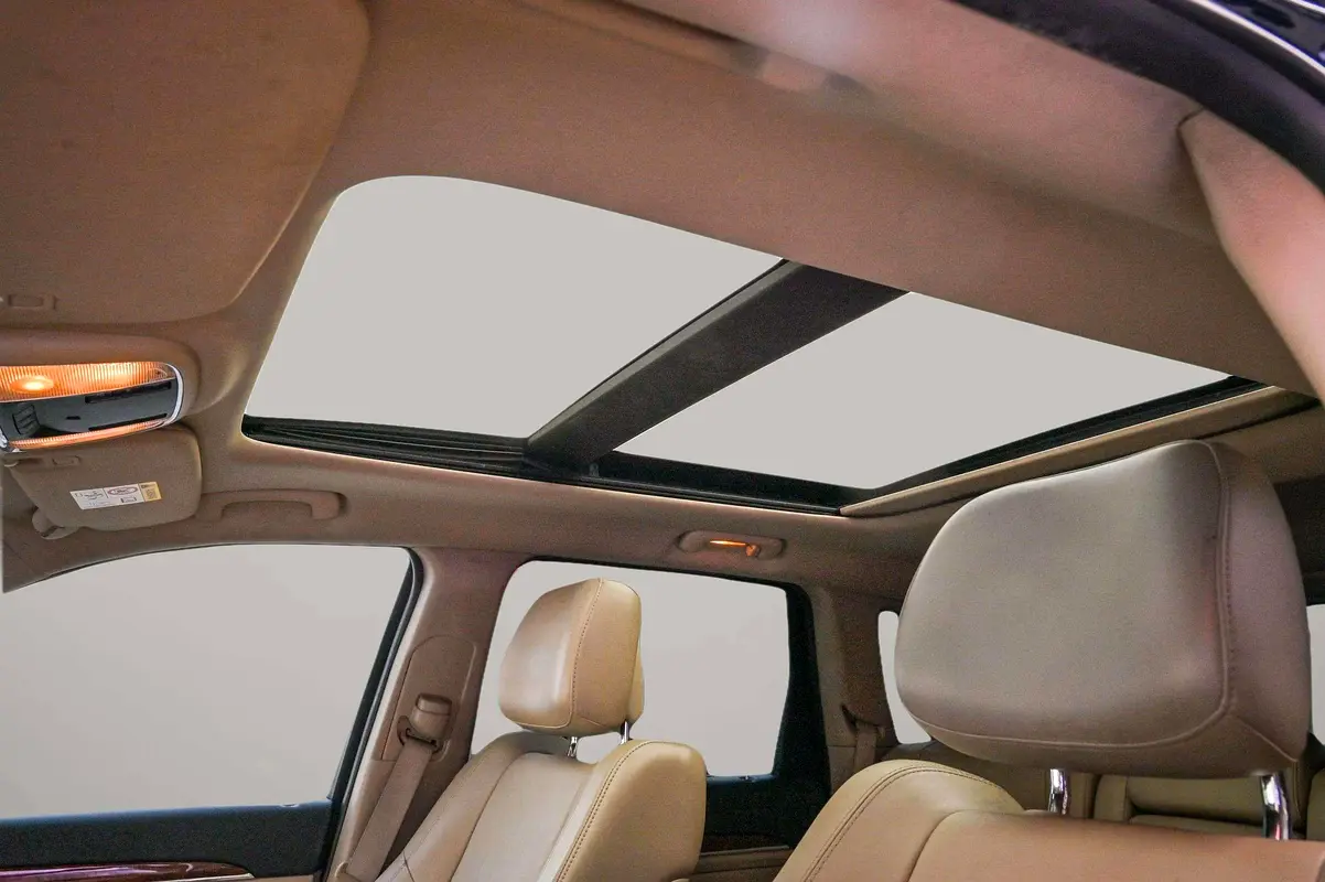 JEEP Grand Cherokee Limited 2013 - photo 12 - Import Émirats | International Cars
