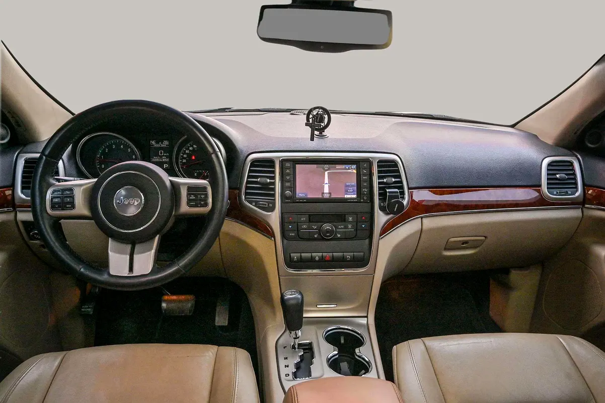 JEEP Grand Cherokee Limited 2013 - photo 9 - Import Émirats | International Cars