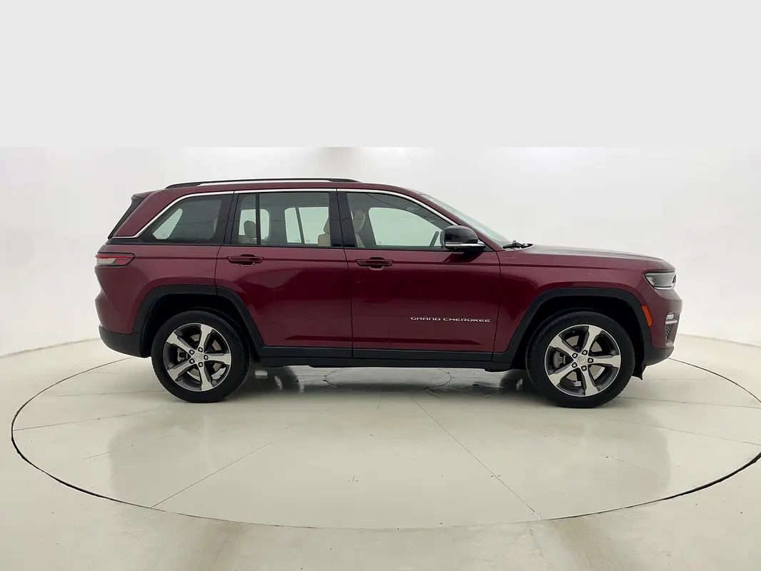JEEP Grand Cherokee Limited 2023 - photo 5 - Import Émirats | International Cars