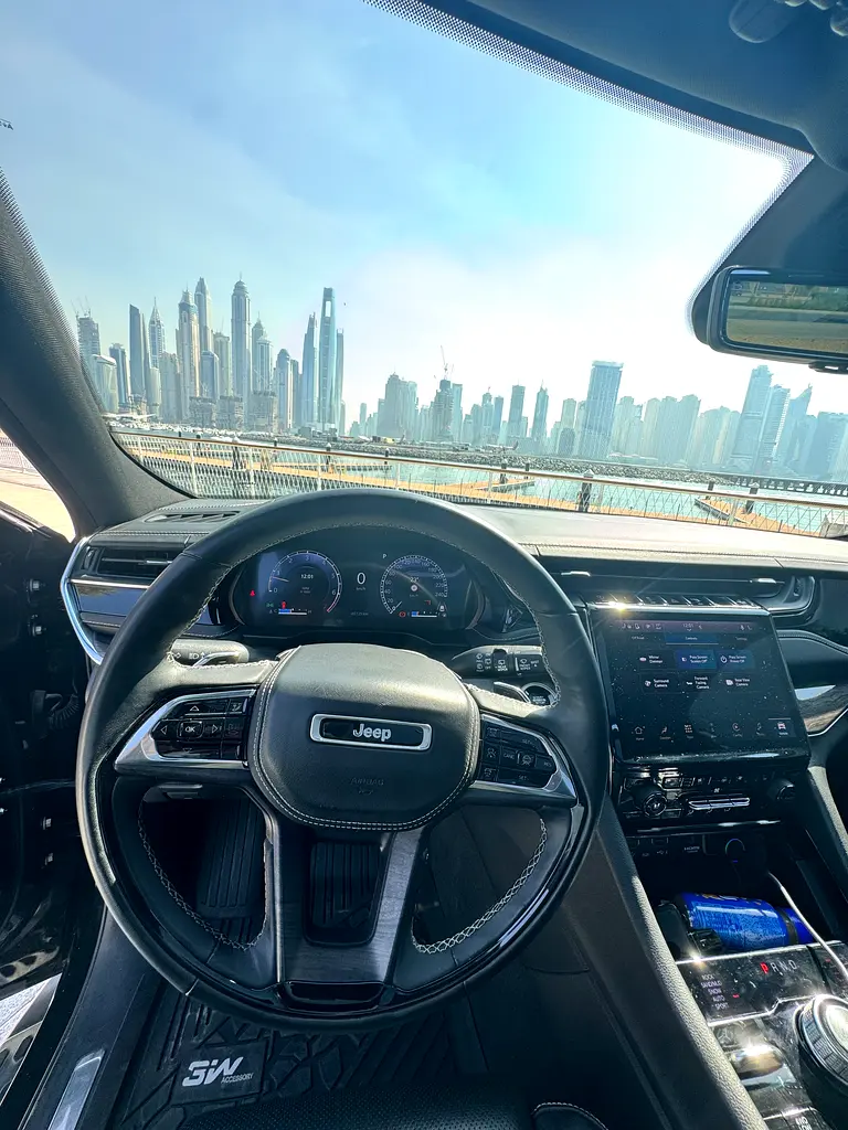 JEEP Grand Cherokee Overland 2023 - photo 5 - Import Émirats | International Cars