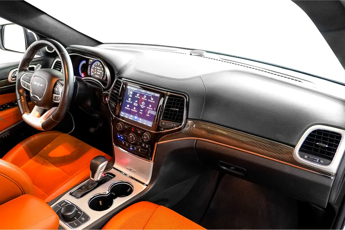 JEEP Grand Cherokee SRT 2019 - photo 12 - Import Émirats | International Cars