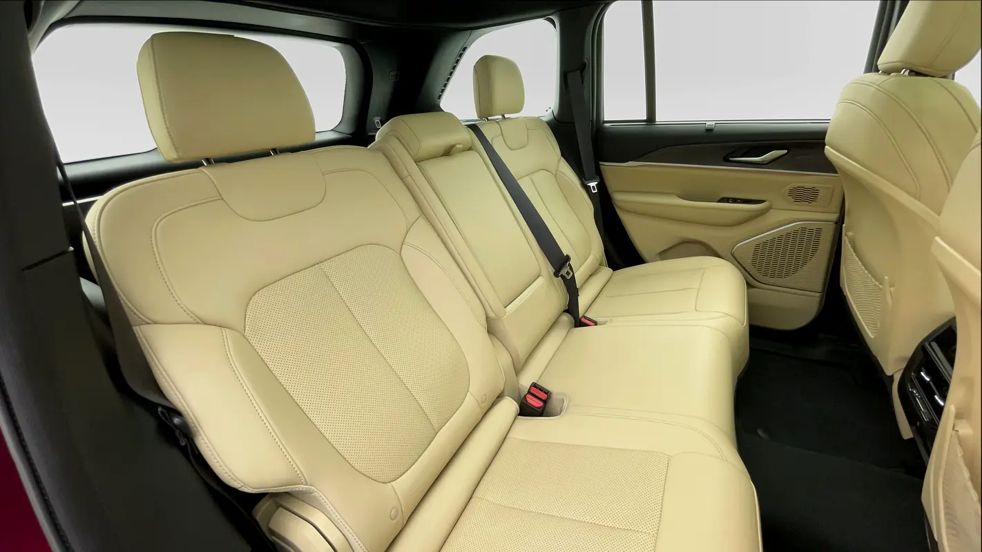 JEEP Grand Cherokee Limited 2023 - photo 10 - Import Émirats | International Cars