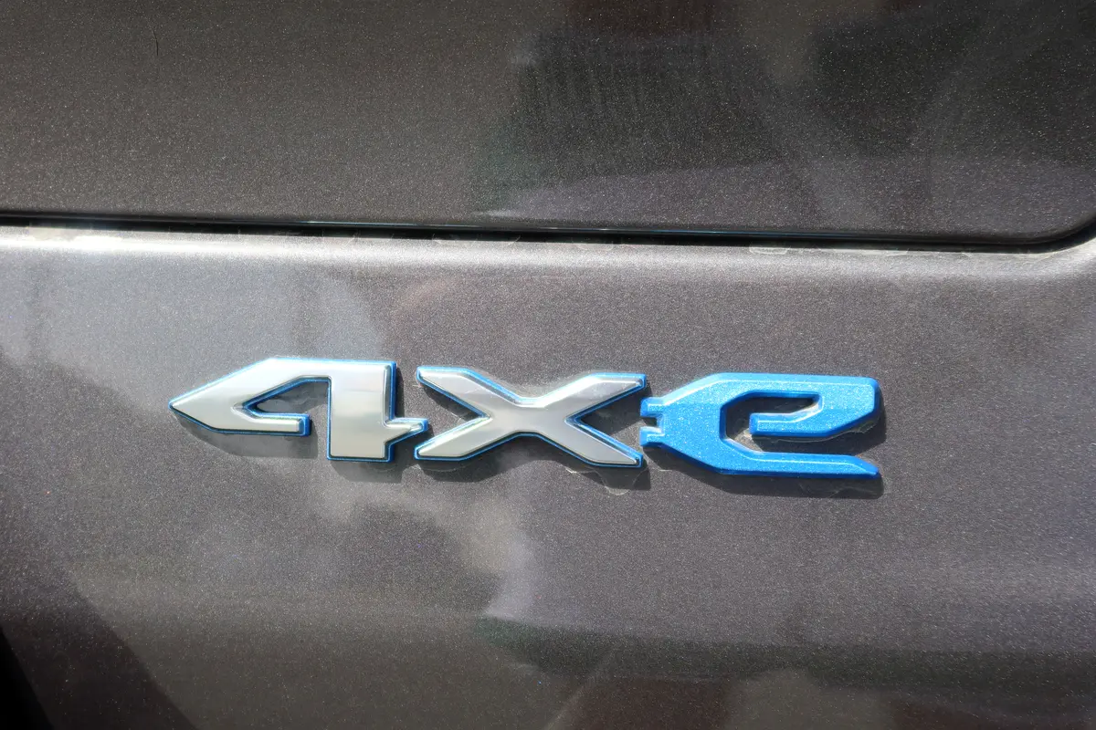 JEEP Grand Cherokee Summit 2024 - photo 10 - Import Émirats | International Cars