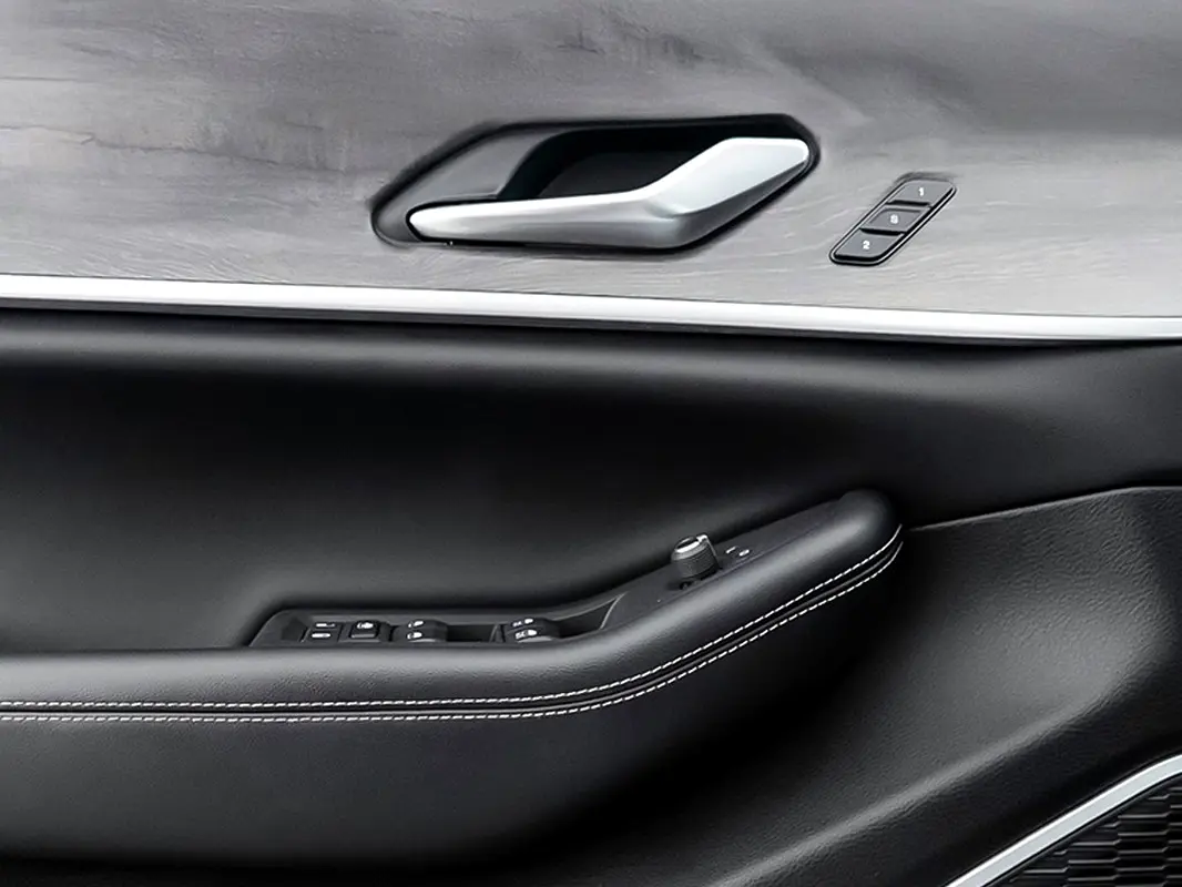 JEEP Grand Cherokee Limited 2022 - photo 11 - Import Émirats | International Cars