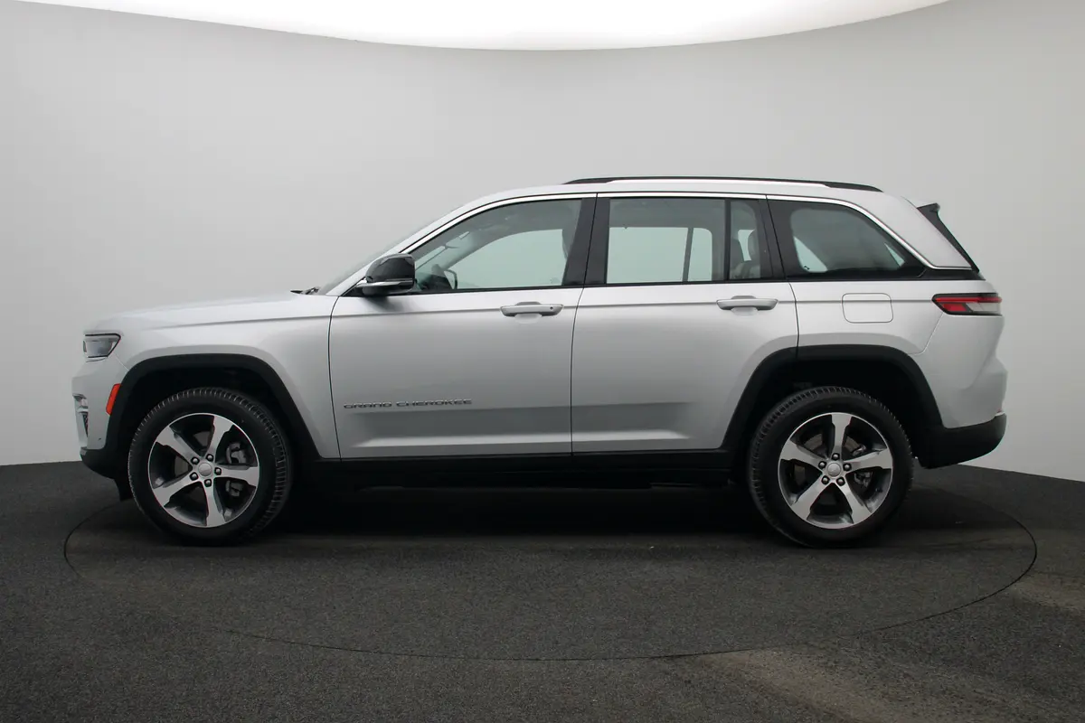 JEEP Grand Cherokee Limited 2024 - photo 3 - Import Émirats | International Cars