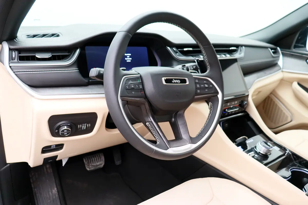 JEEP Grand Cherokee Limited 2024 - photo 4 - Import Émirats | International Cars