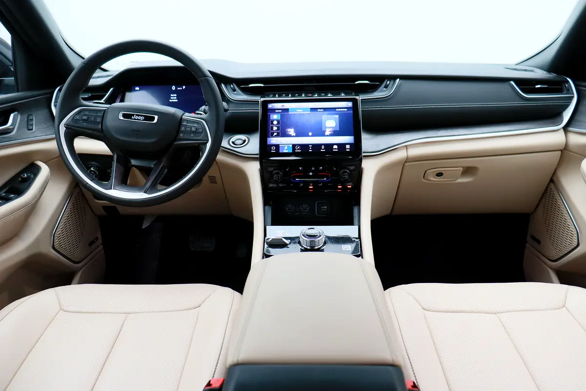 JEEP Grand Cherokee Limited 2024 - photo 9 - Import Émirats | International Cars