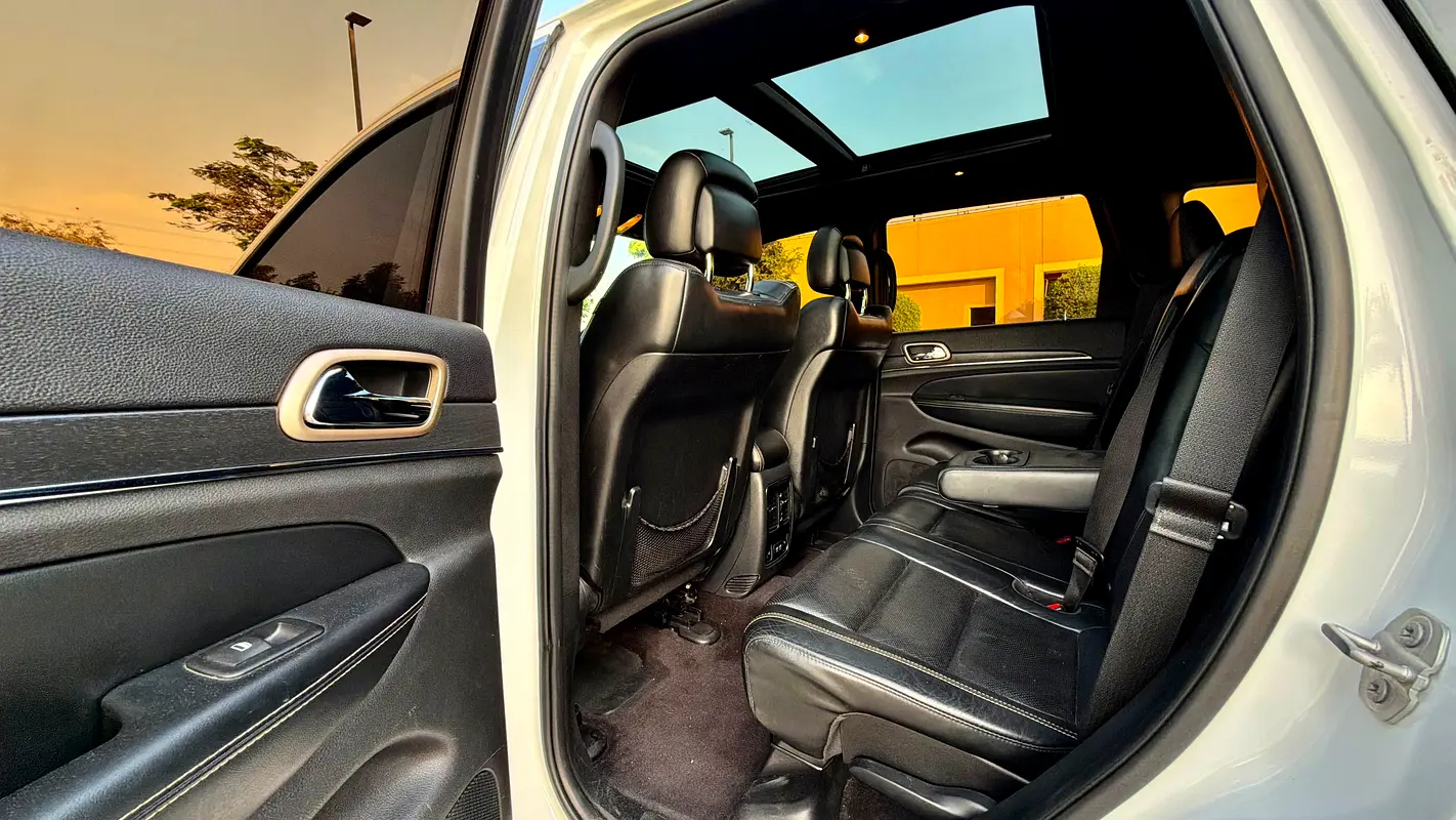 JEEP Grand Cherokee Limited 2017 - photo 10 - Import Émirats | International Cars