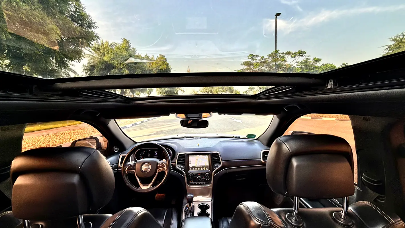 JEEP Grand Cherokee Limited 2017 - photo 2 - Import Émirats | International Cars