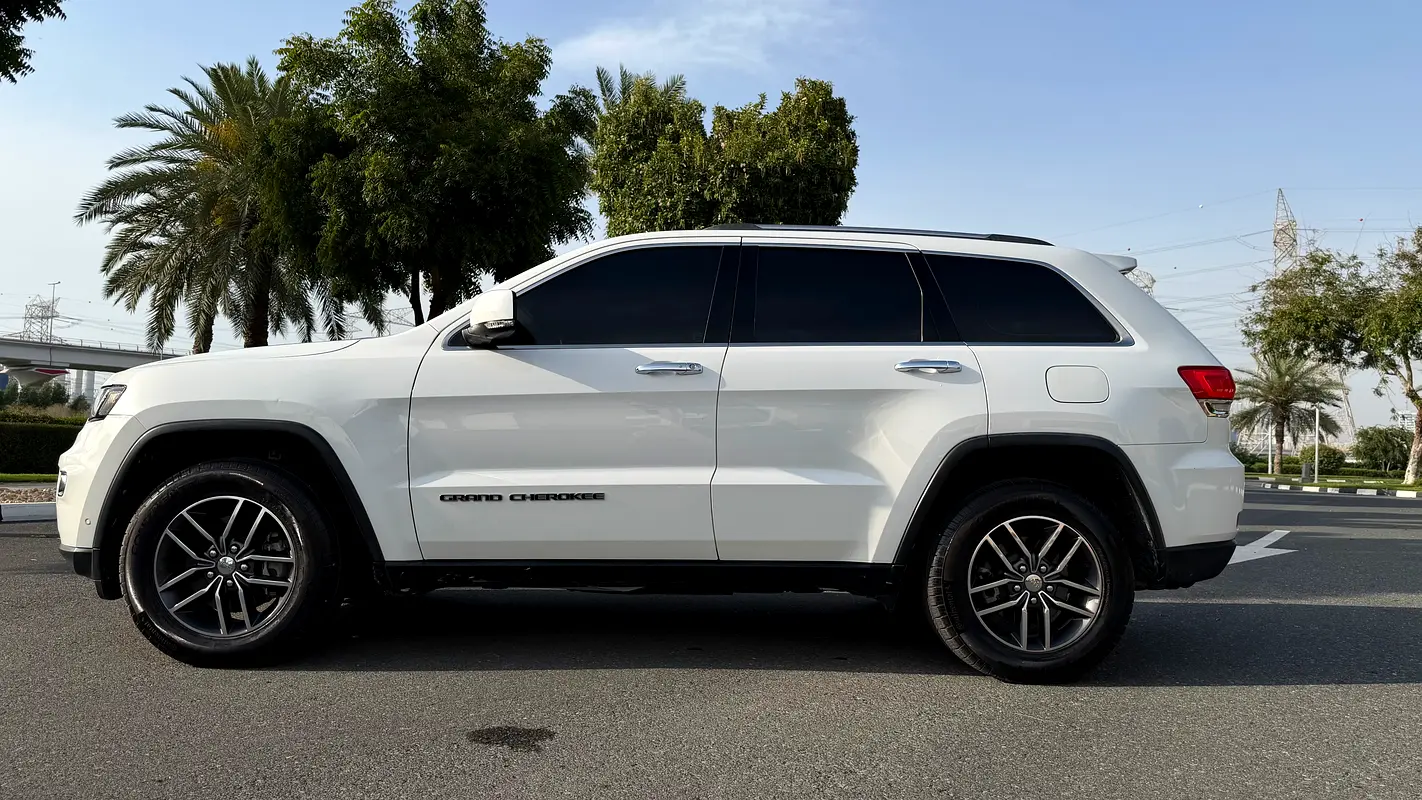 JEEP Grand Cherokee Limited 2017 - photo 5 - Import Émirats | International Cars