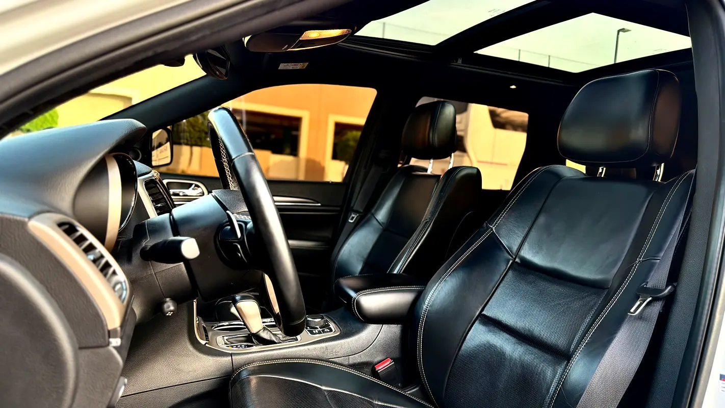 JEEP Grand Cherokee Limited 2017 - photo 9 - Import Émirats | International Cars