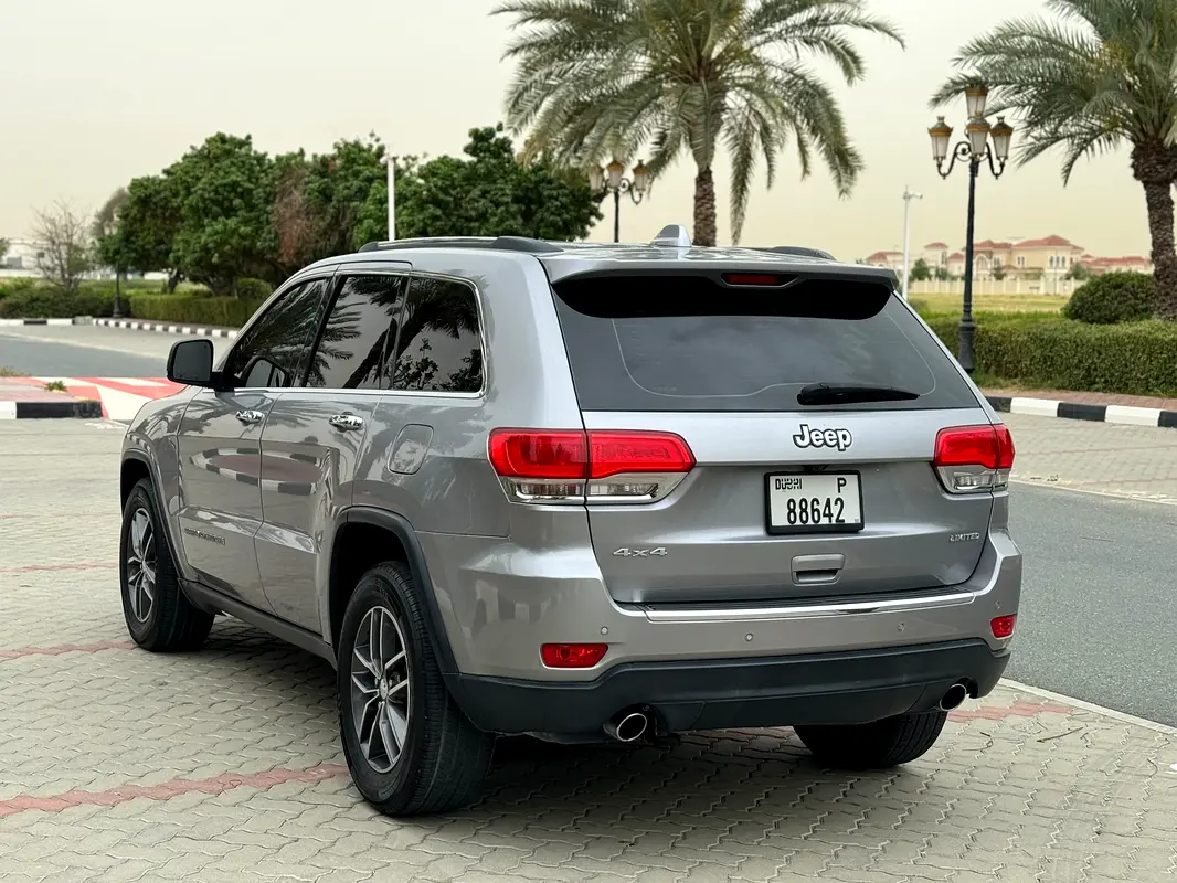 JEEP Grand Cherokee Limited 2018 - photo 4 - Import Émirats | International Cars