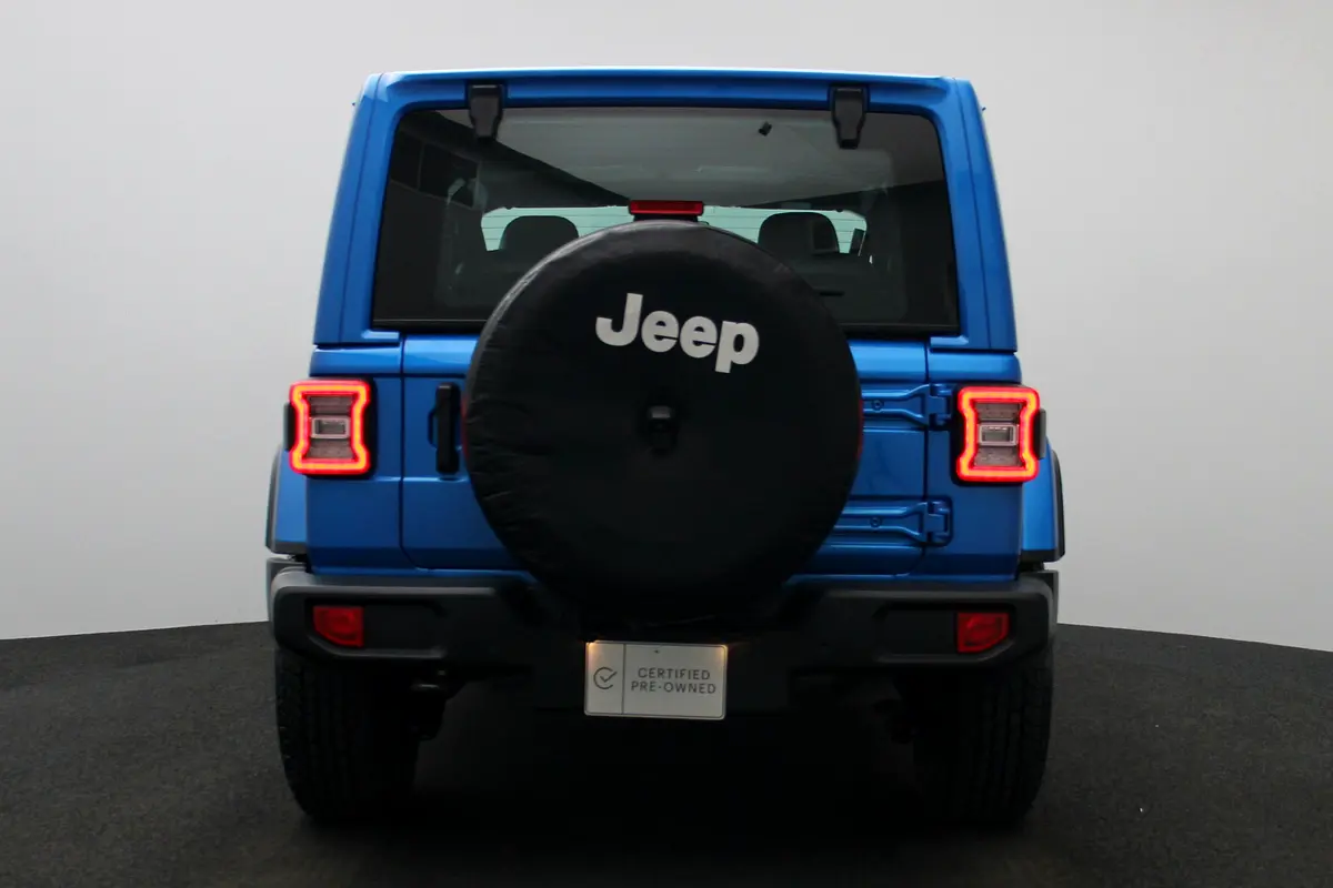 JEEP Wrangler Sahara 2023 - photo 8 - Import Émirats | International Cars