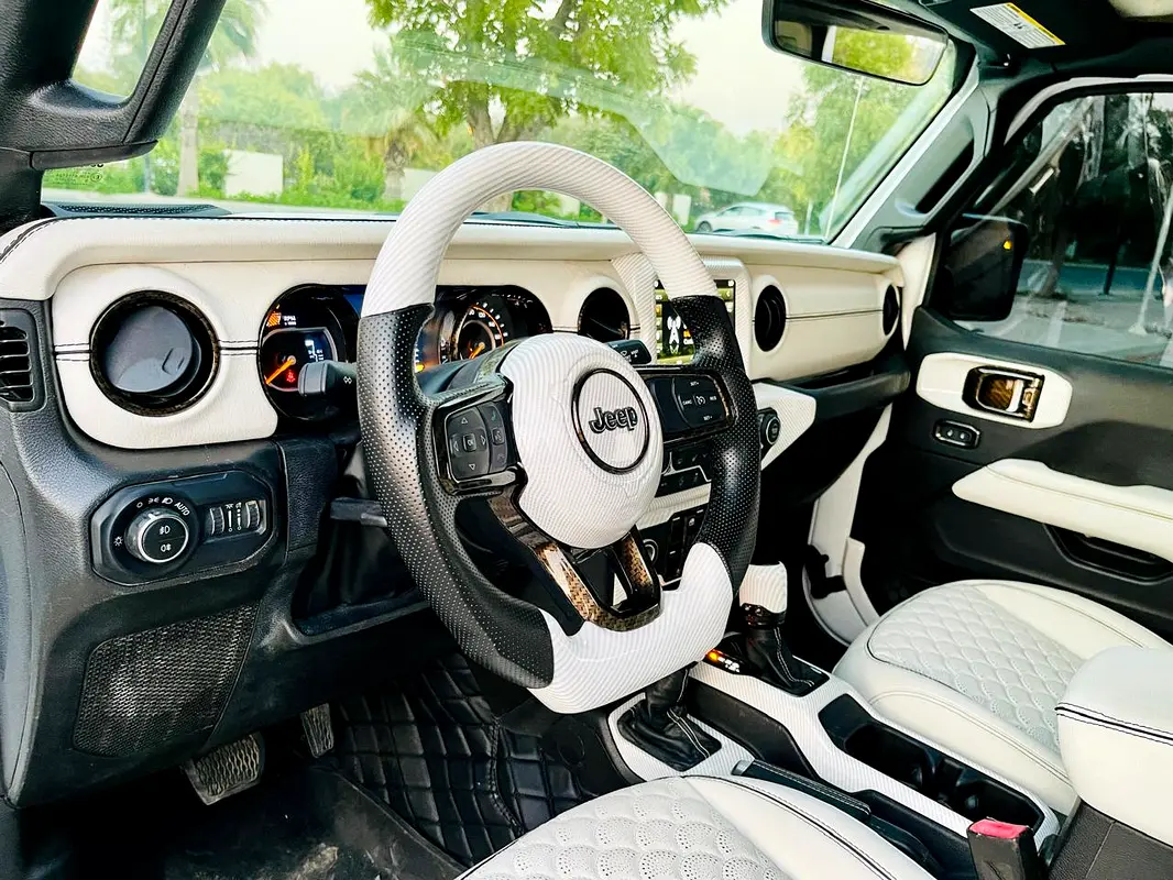 JEEP Wrangler Sahara Unlimited 2023 - photo 10 - Import Émirats | International Cars