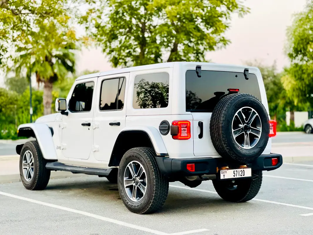 JEEP Wrangler Sahara Unlimited 2023 - photo 8 - Import Émirats | International Cars