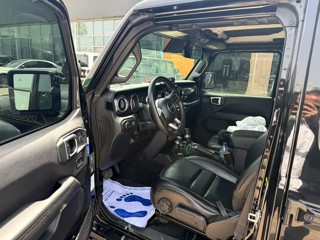 JEEP Wrangler Rubicon 392 2023 - photo 6 - Import Émirats | International Cars