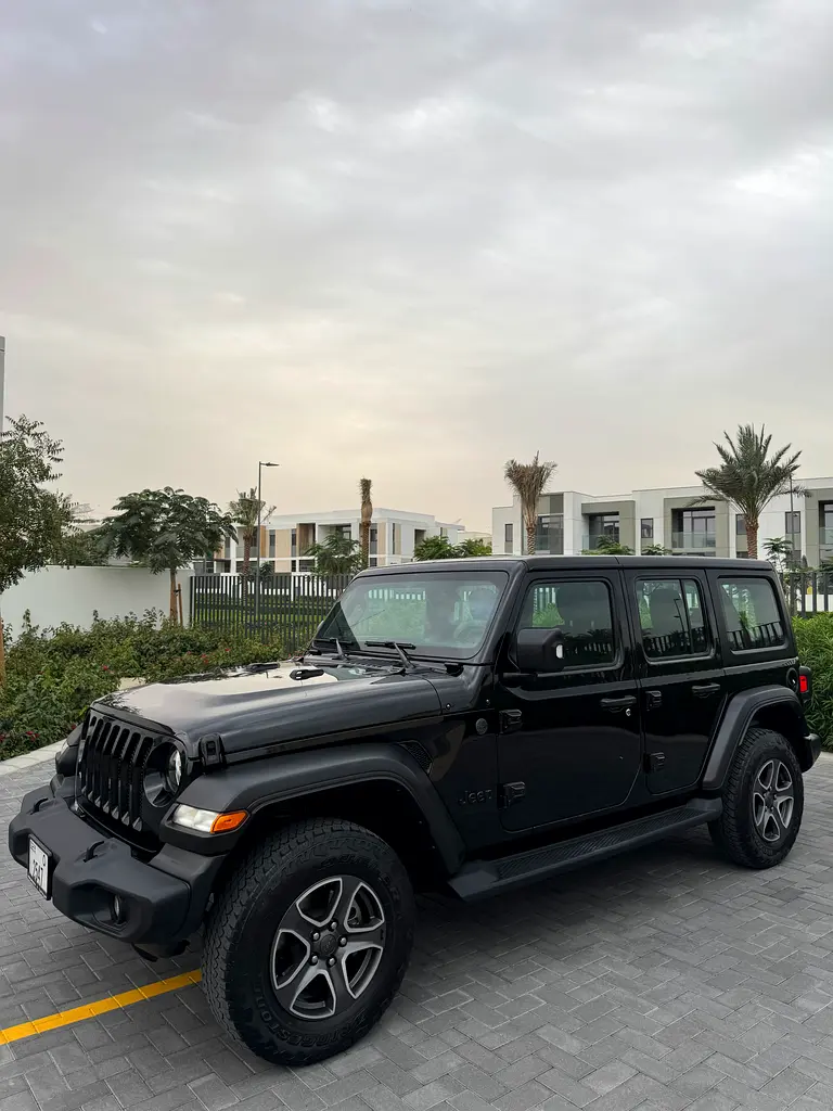 JEEP Wrangler Unlimited Sport 2023 - photo 5 - Import Émirats | International Cars
