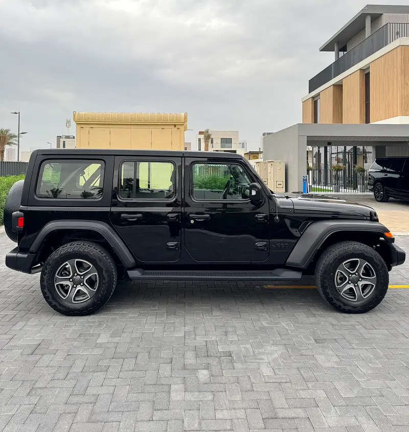 JEEP Wrangler Unlimited Sport 2023 - photo 7 - Import Émirats | International Cars