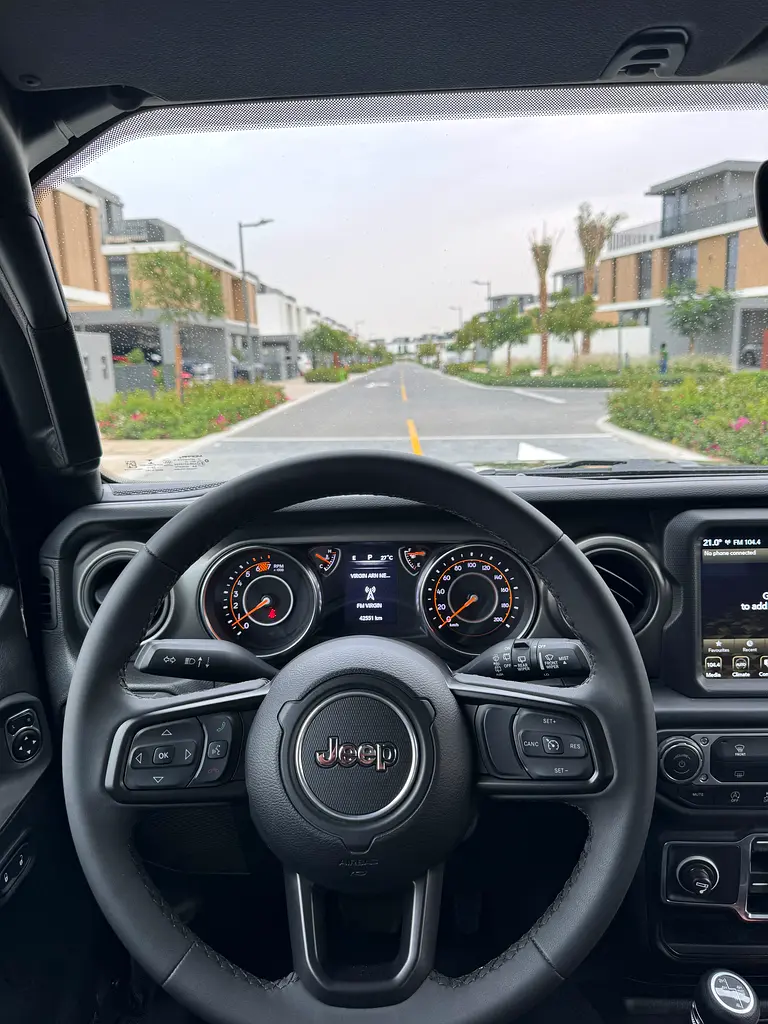 JEEP Wrangler Unlimited Sport 2023 - photo 11 - Import Émirats | International Cars