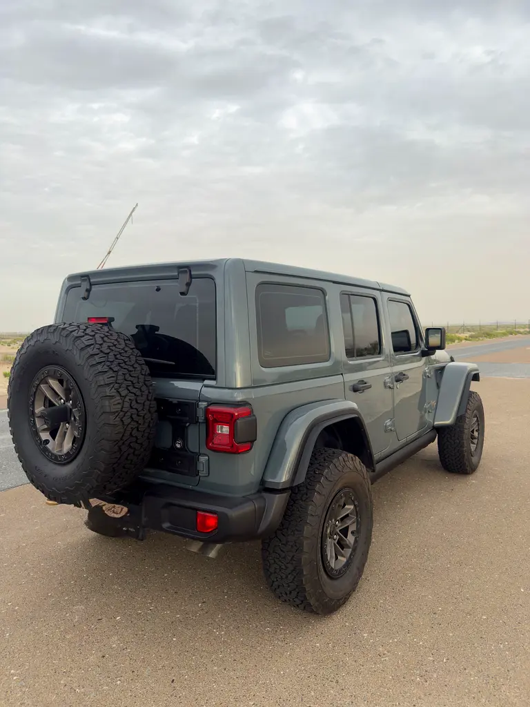 JEEP Wrangler Unlimited Rubicon 392 2025 - photo 2 - Import Émirats | International Cars