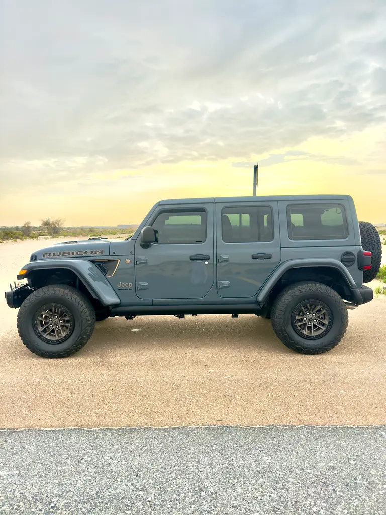 JEEP Wrangler Unlimited Rubicon 392 2025 - photo 4 - Import Émirats | International Cars