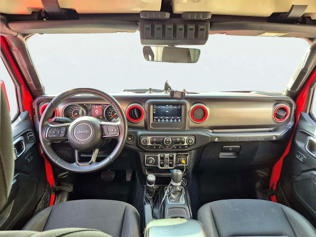 JEEP Wrangler Unlimited Sport 2018 - photo 12 - Import Émirats | International Cars