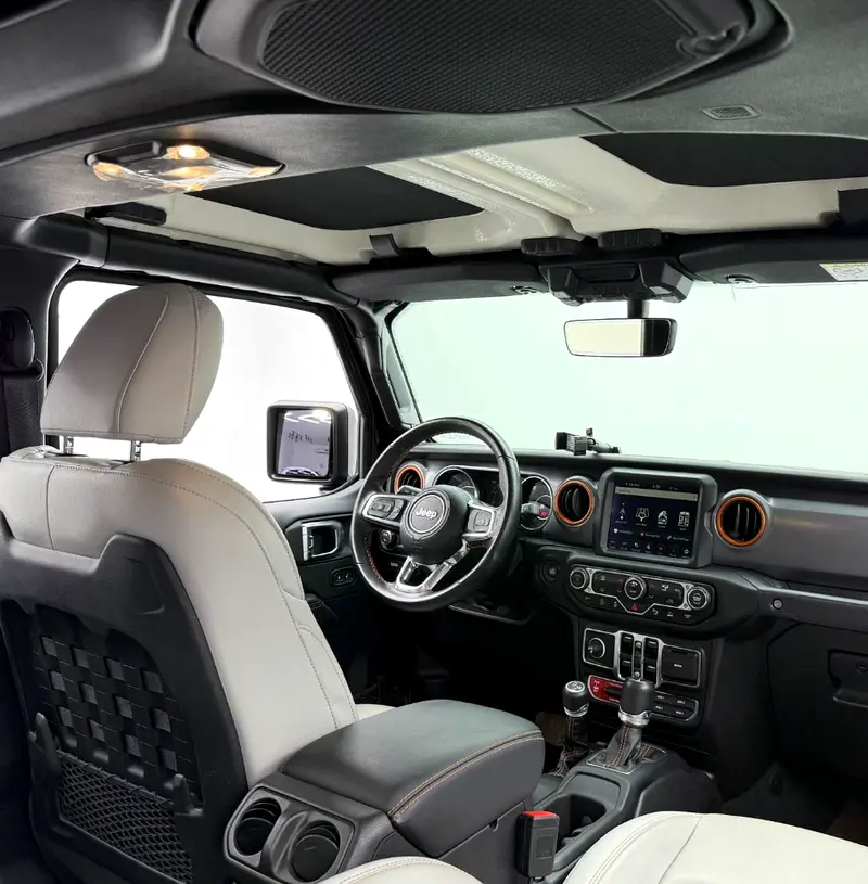 JEEP Gladiator Sand Runner 2022 - photo 9 - Import Émirats | International Cars