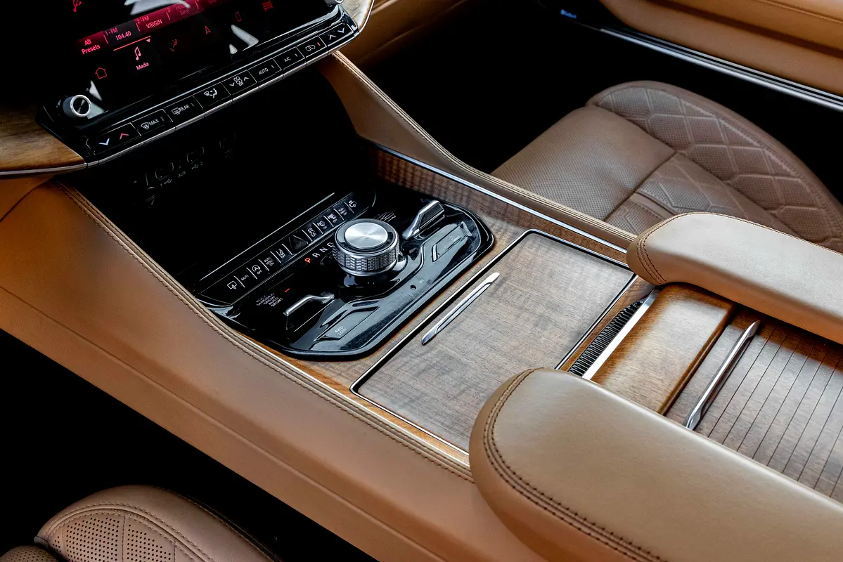 JEEP Grand Wagoneer Series III 2023 - photo 10 - Import Émirats | International Cars