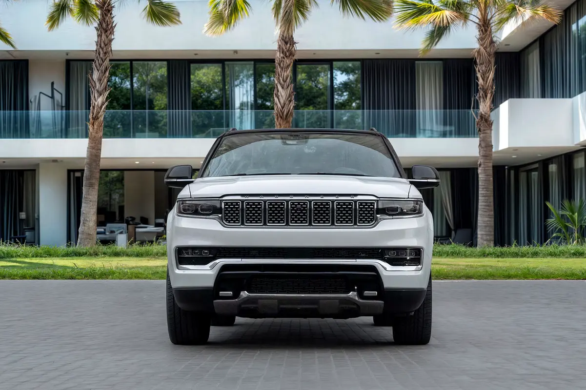 JEEP Grand Wagoneer Series III 2023 - photo 4 - Import Émirats | International Cars