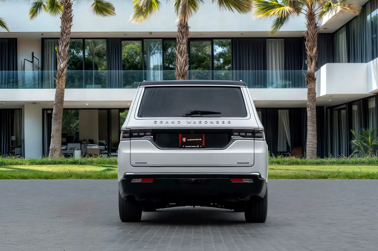 JEEP Grand Wagoneer Series III 2023 - photo 5 - Import Émirats | International Cars