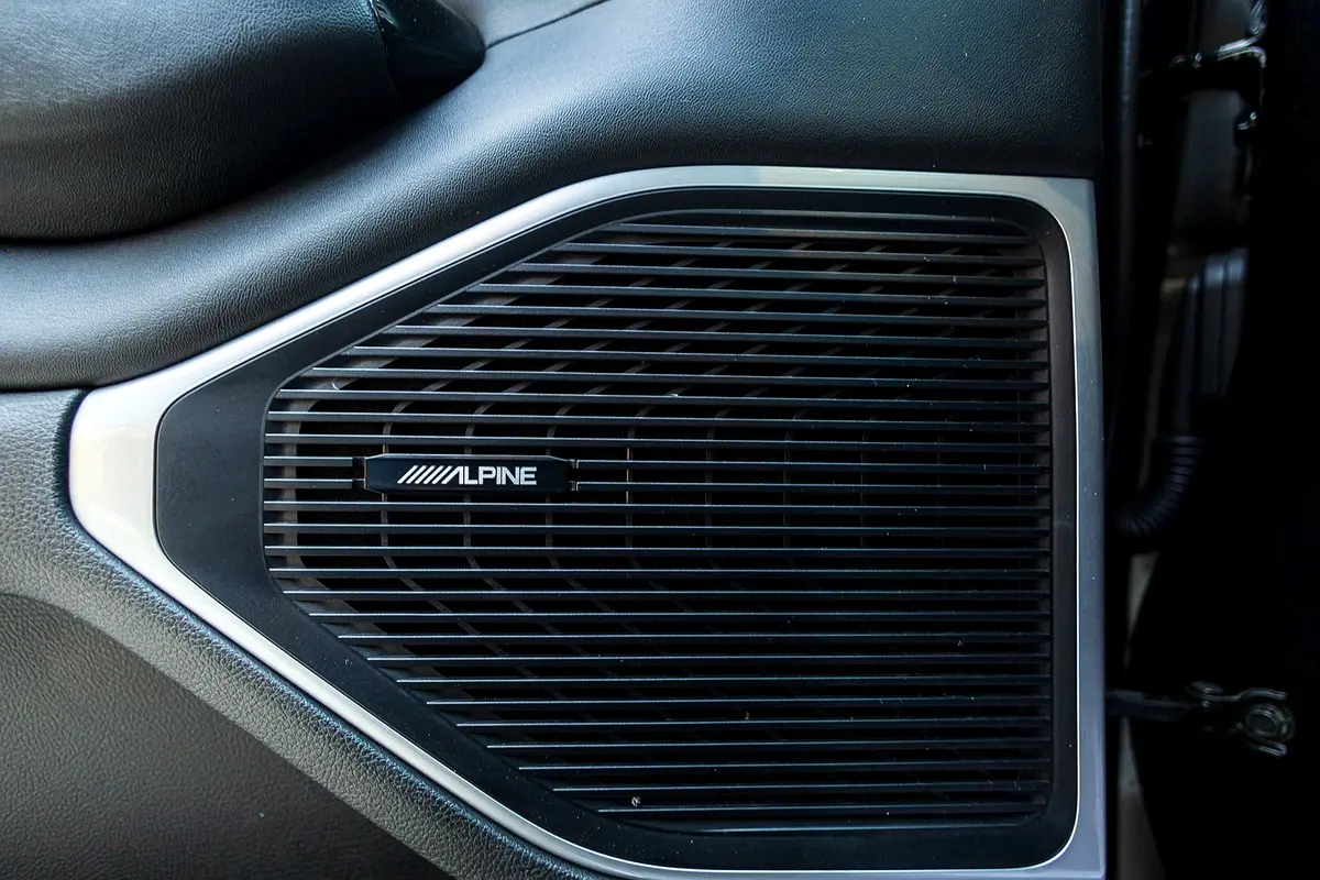 JEEP Grand Wagoneer Series II 2022 - photo 10 - Import Émirats | International Cars