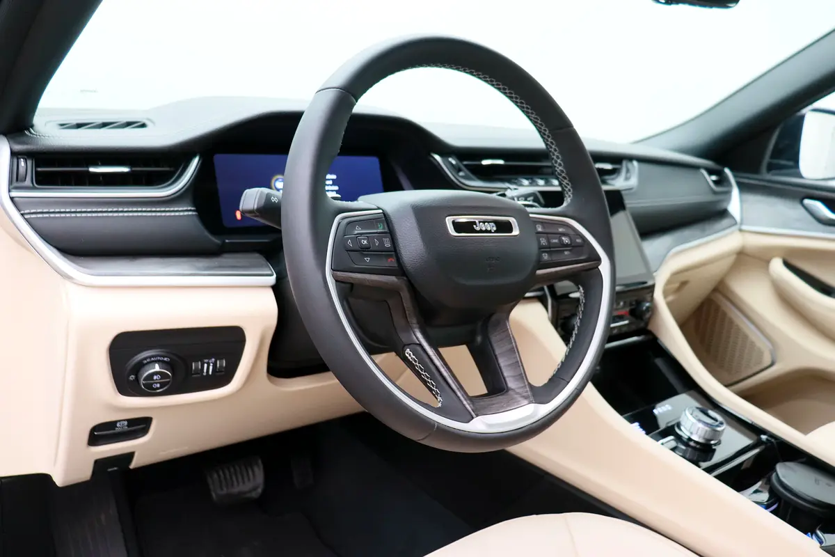 JEEP Grand Cherokee L Limited 2024 - photo 4 - Import Émirats | International Cars