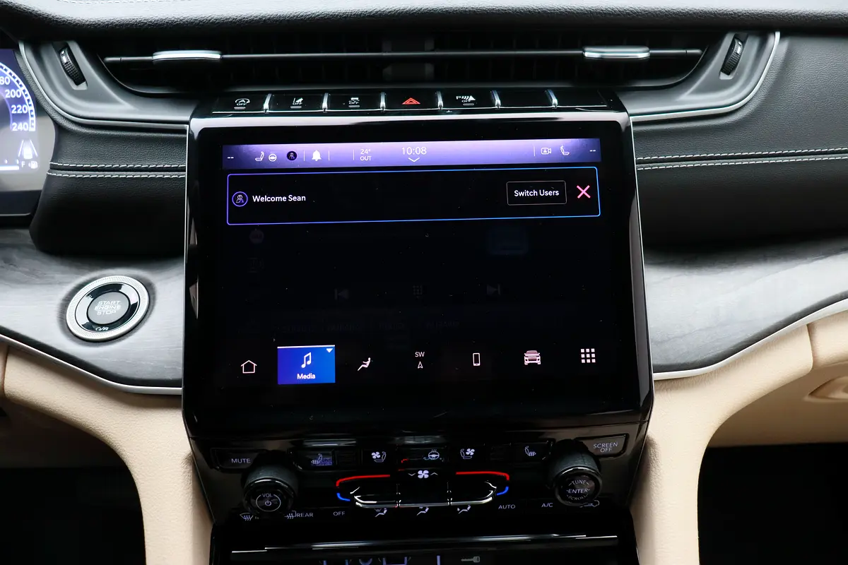 JEEP Grand Cherokee L Limited 2024 - photo 5 - Import Émirats | International Cars