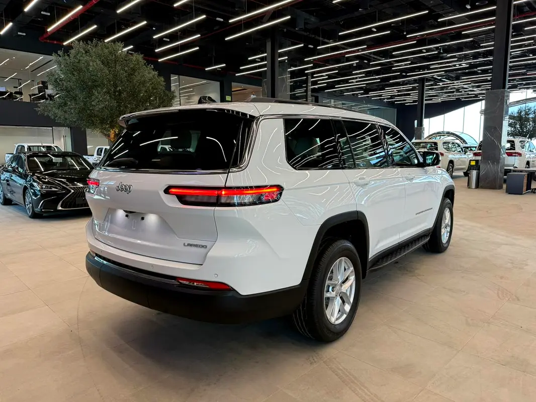 JEEP Cherokee Other 2025 - photo 6 - Import Émirats | International Cars