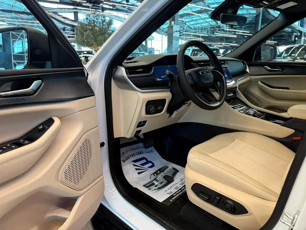 JEEP Cherokee Other 2025 - photo 8 - Import Émirats | International Cars