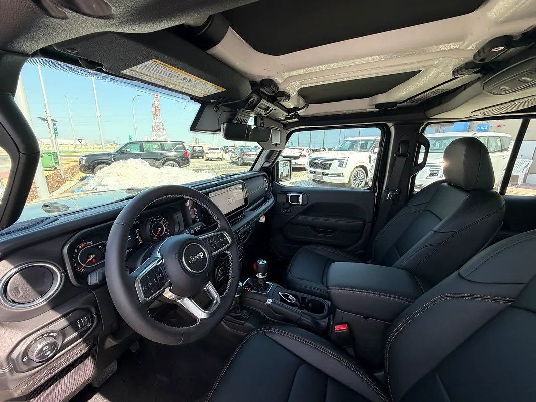 JEEP Wrangler Sahara 2025 - photo 5 - Import Émirats | International Cars