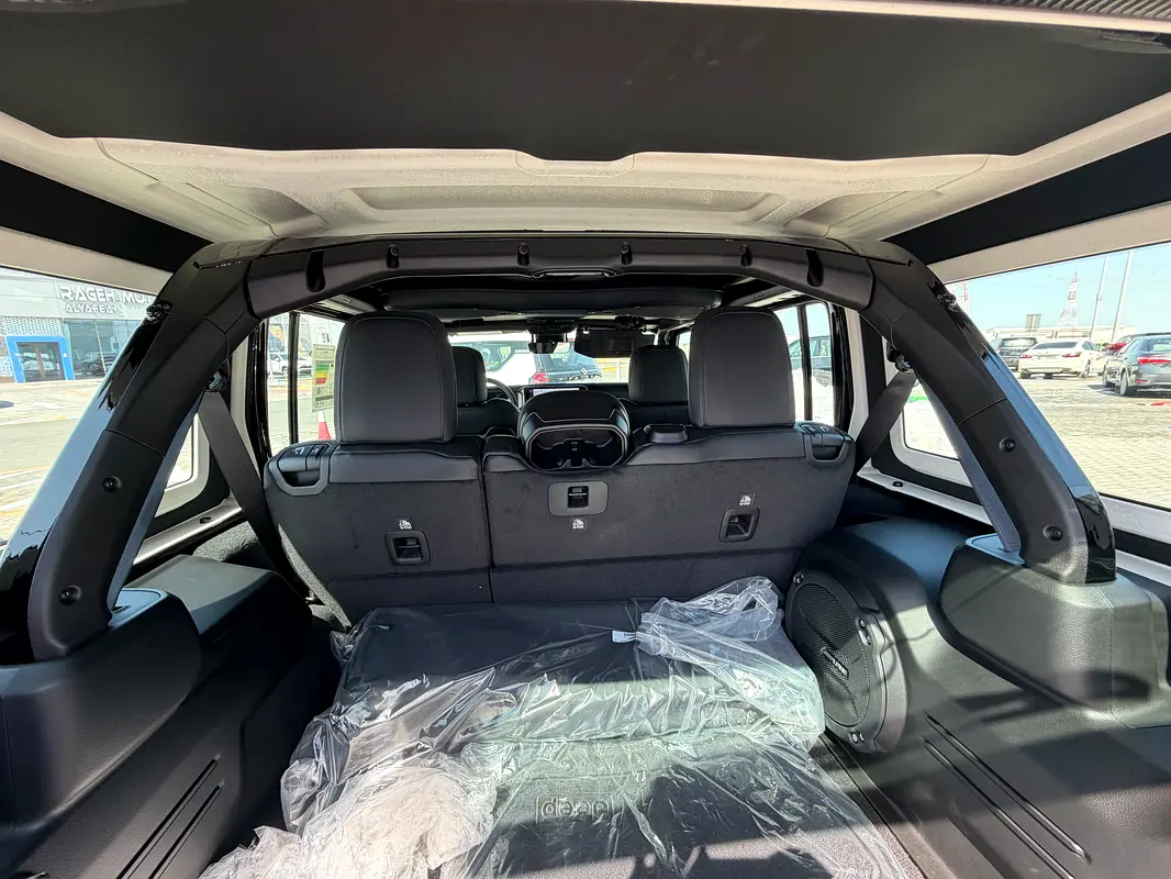 JEEP Wrangler Sahara 2025 - photo 7 - Import Émirats | International Cars