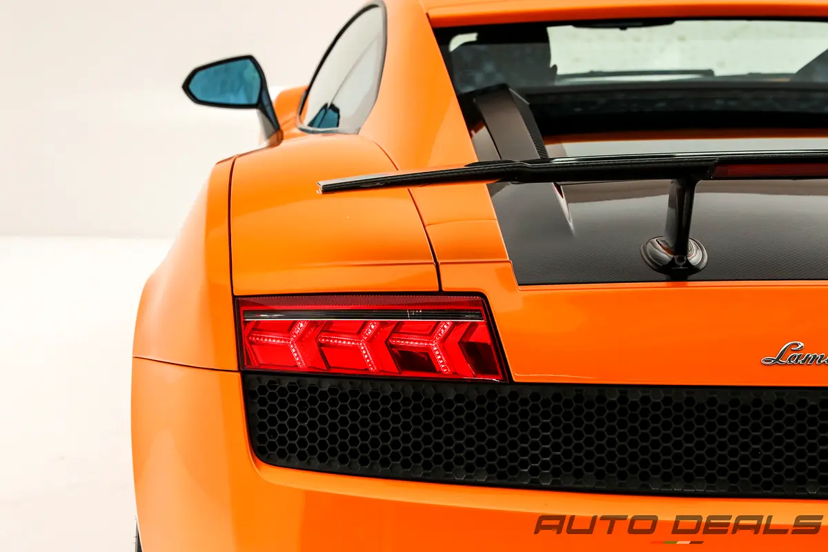 LAMBORGHINI Gallardo Lp570-4 Superleggera 2011 - photo 10 - Import Émirats | International Cars