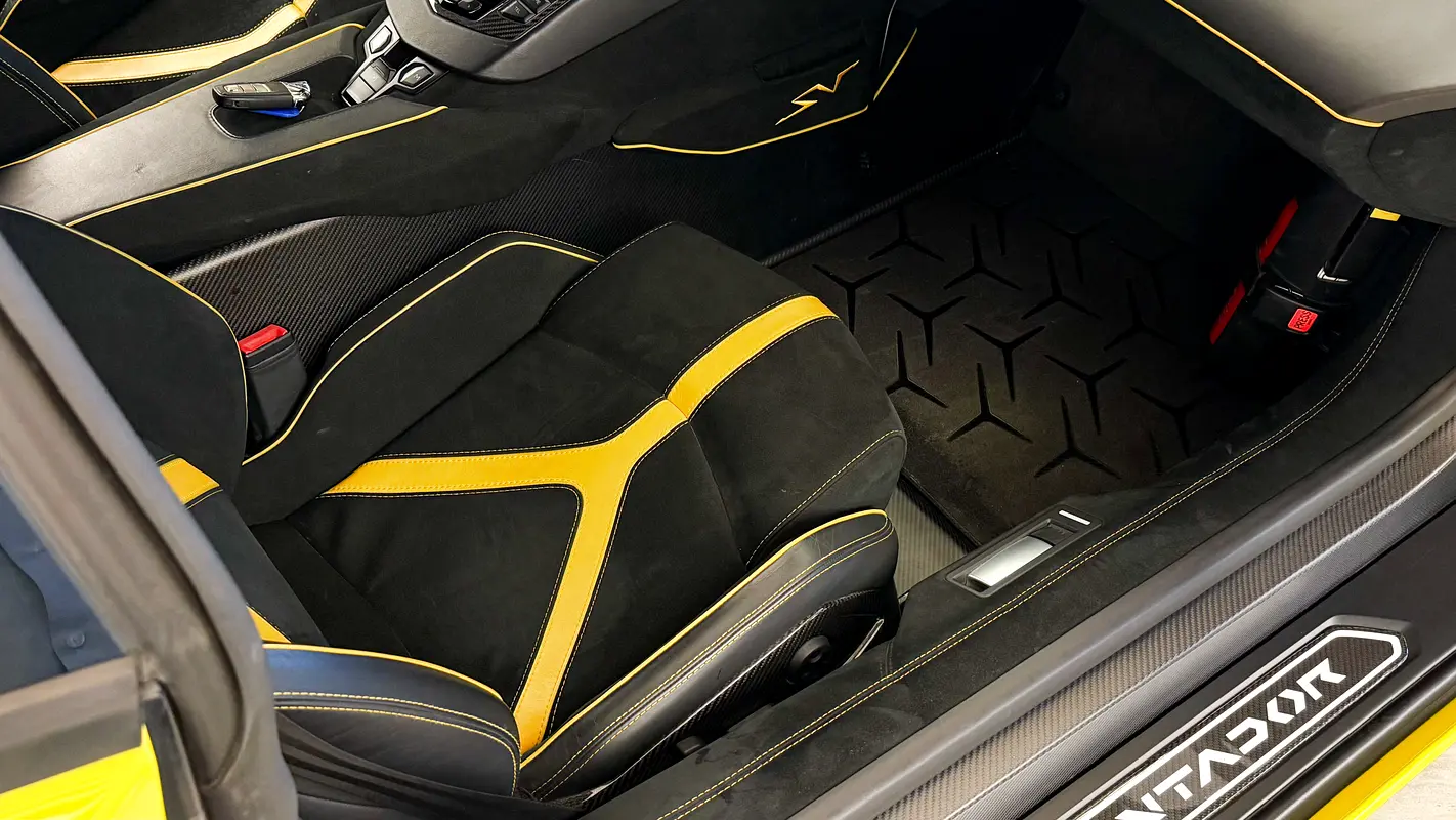 LAMBORGHINI Aventador LP 750-4 Superveloce 2017 - photo 11 - Import Émirats | International Cars