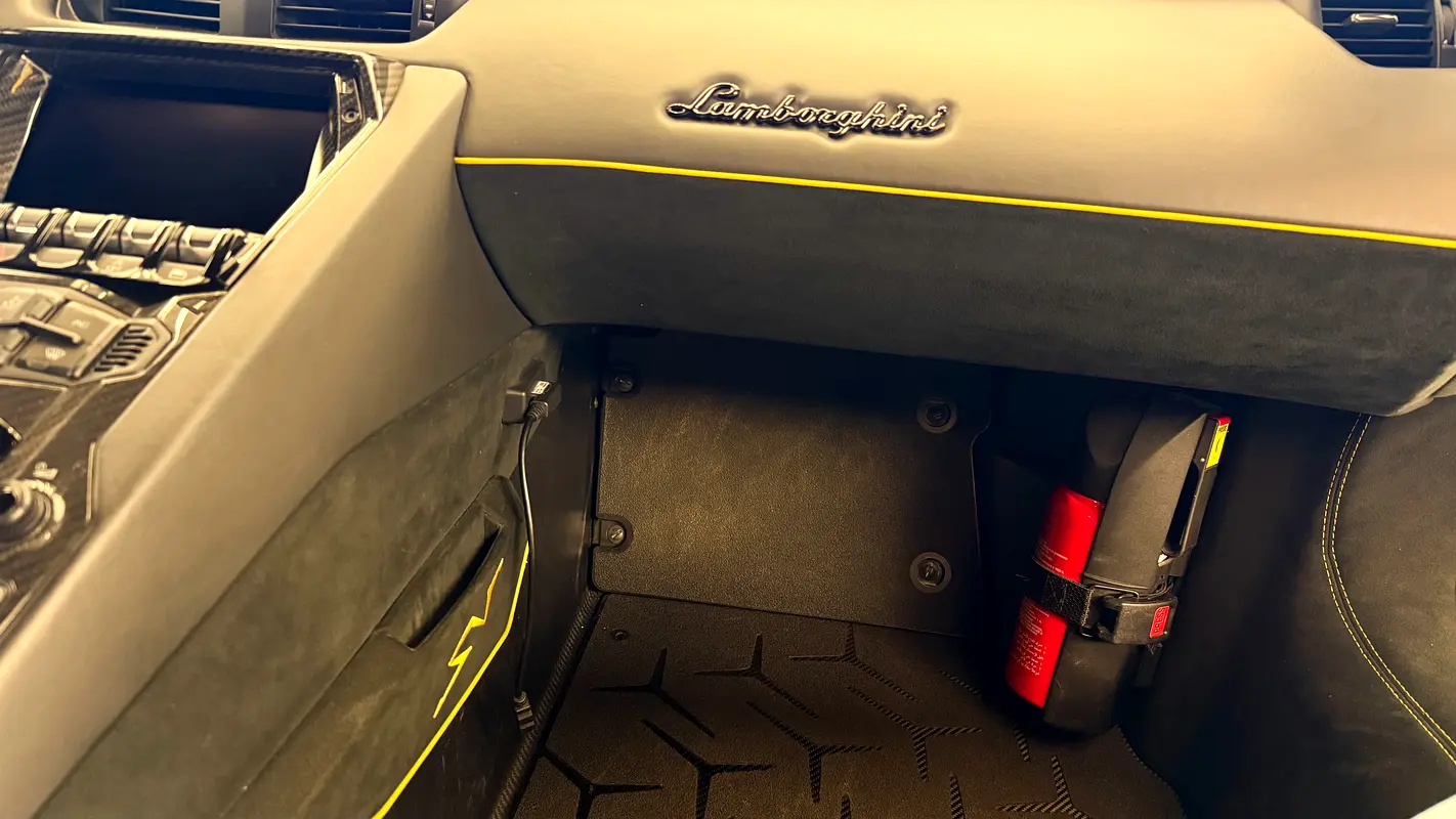 LAMBORGHINI Aventador LP 750-4 Superveloce 2017 - photo 9 - Import Émirats | International Cars