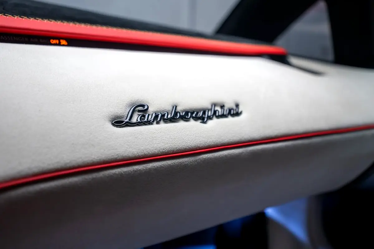 LAMBORGHINI Aventador LP 770-4 Superveloce Jota Roadster 2020 - photo 10 - Import Émirats | International Cars