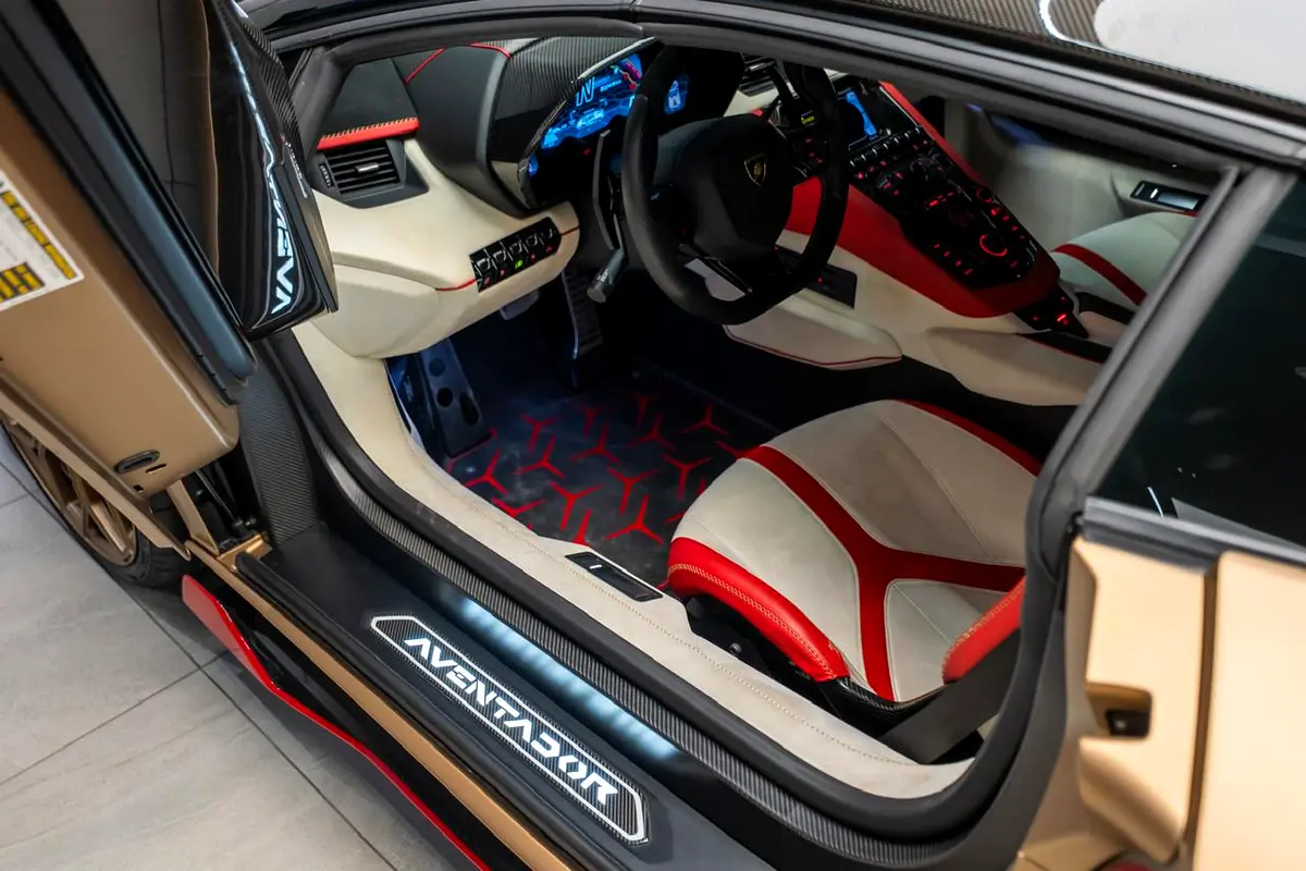 LAMBORGHINI Aventador LP 770-4 Superveloce Jota Roadster 2020 - photo 11 - Import Émirats | International Cars