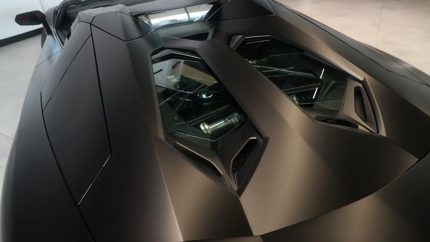 LAMBORGHINI Aventador LP 700-4 Roadster 2015 - photo 8 - Import Émirats | International Cars