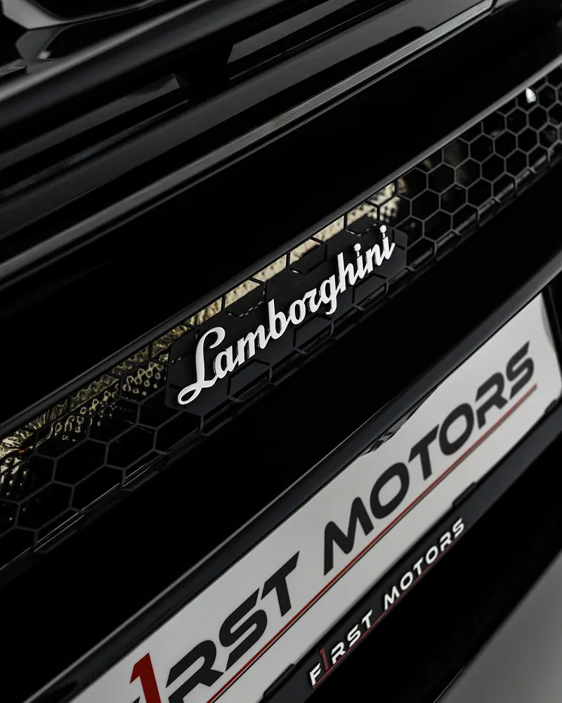 LAMBORGHINI Huracan EVO Spyder 2024 - photo 8 - Import Émirats | International Cars