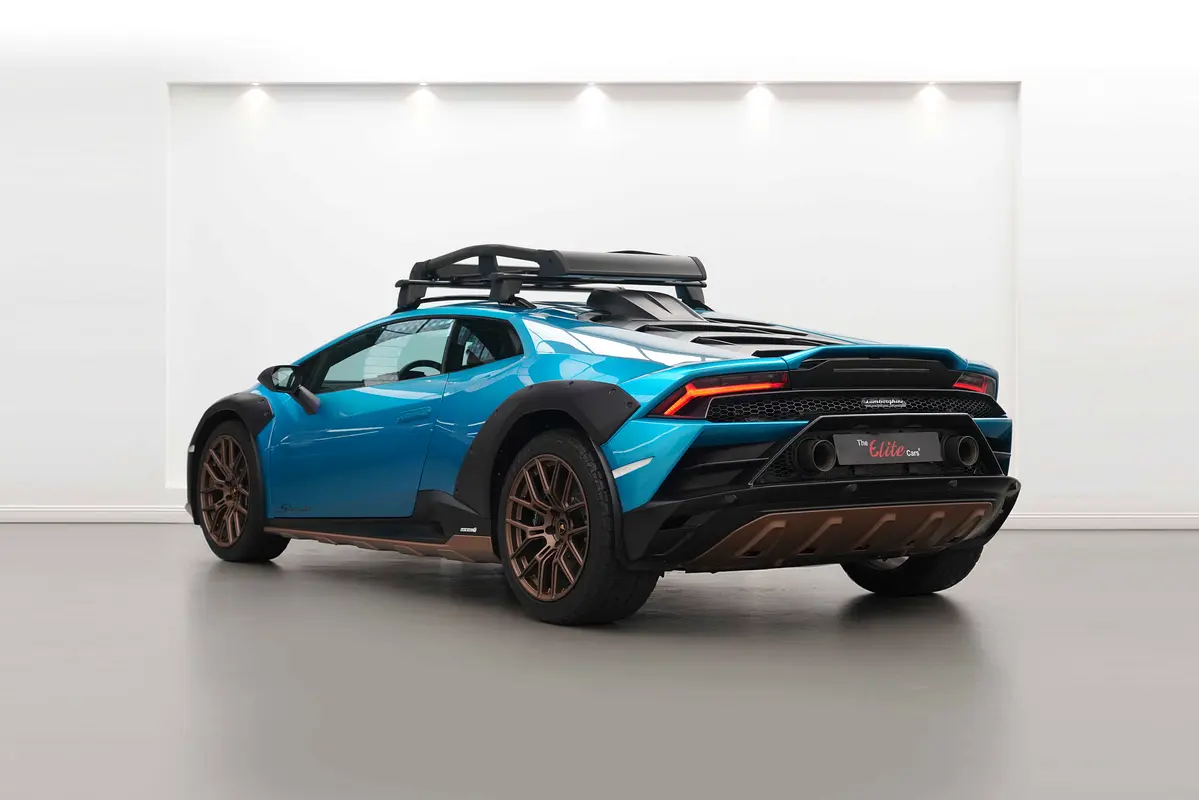 LAMBORGHINI Huracan Sterrato 2024 - photo 3 - Import Émirats | International Cars