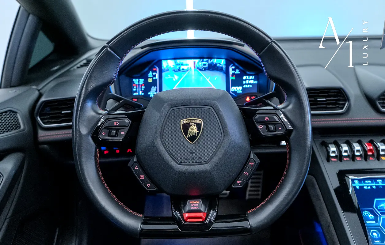 LAMBORGHINI Huracan EVO Spyder 2023 - photo 10 - Import Émirats | International Cars