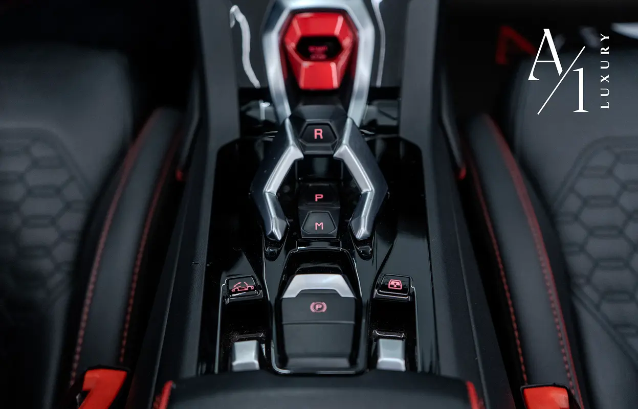 LAMBORGHINI Huracan EVO Spyder 2023 - photo 12 - Import Émirats | International Cars