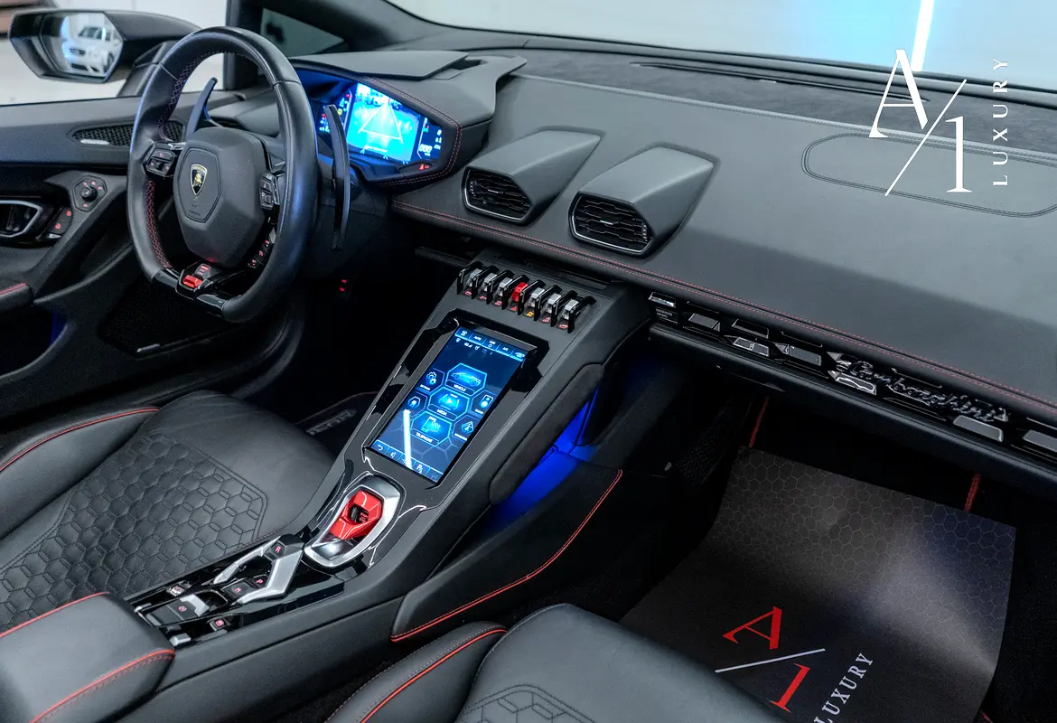 LAMBORGHINI Huracan EVO Spyder 2023 - photo 8 - Import Émirats | International Cars