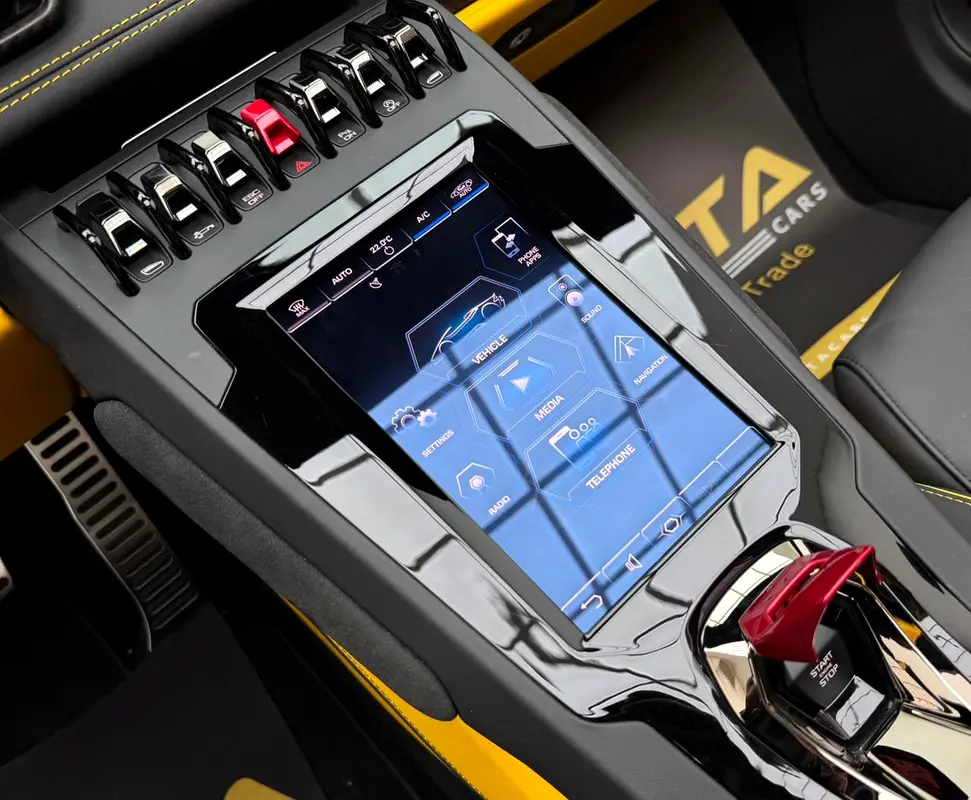 LAMBORGHINI Huracan EVO Spyder 2023 - photo 11 - Import Émirats | International Cars